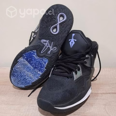 Zapatillad basquet