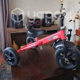 Triciclo y bicicleta para niño