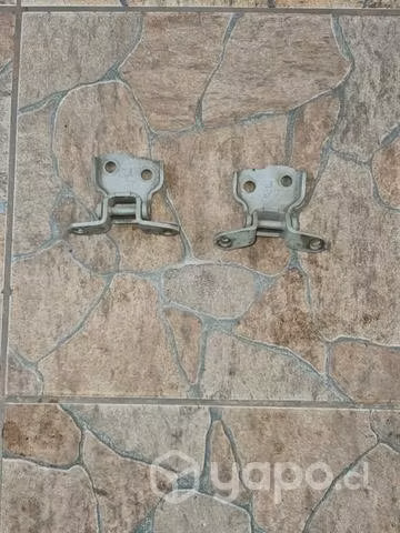 Bisagra puerta Suzuki Baleno Año 1999