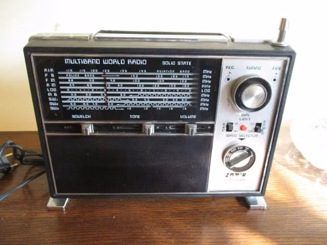 Antigua Radio Zamir Japon Multibanda Unica F.M