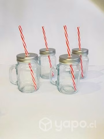 Vasos de vidrio con bombilla
