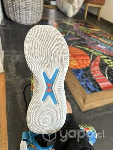 Zapatillas curry 10 Under Armour usada dos veces - Imagen 2