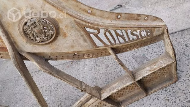Clavijero de piano de cola