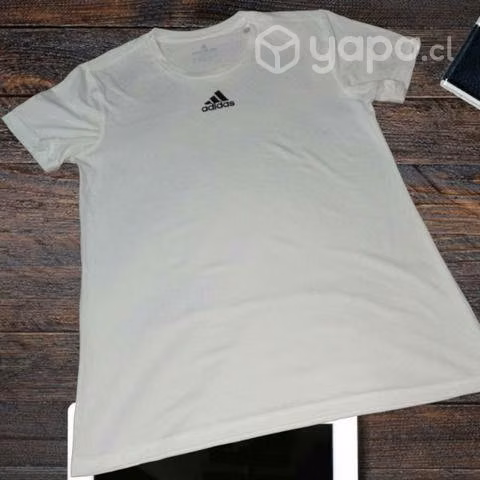 Polera adidas