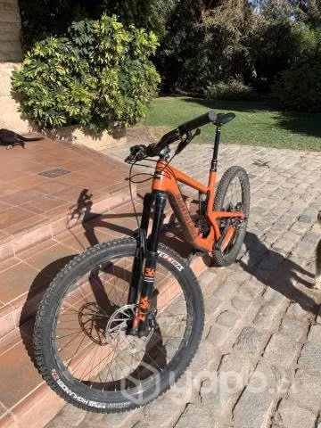 Bicicleta Santa Cruz Nomad C 2019