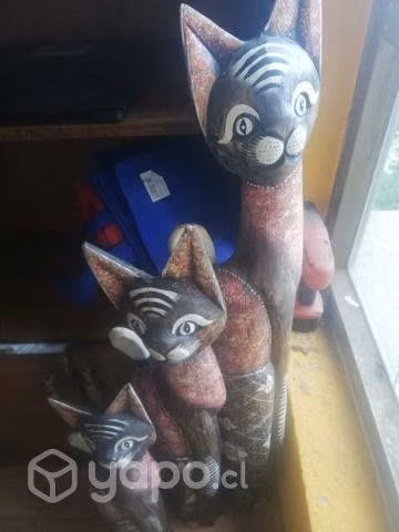 Gatos de madera
