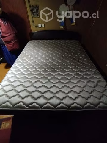 Cama queen
