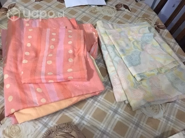 JUEGO de SABANAS SEMI NUEVAS EN PERFECTO ESTADO