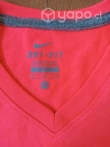 Polera de deporte