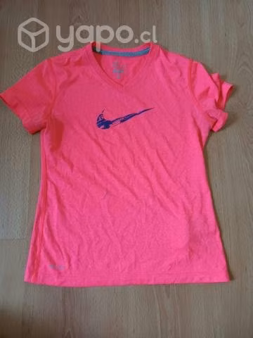 Polera de deporte