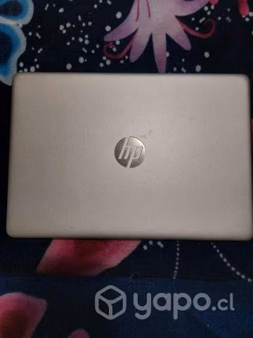 lapto hp, cama y aire acondicionado - Imagen 2