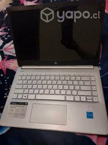 lapto hp, cama y aire acondicionado - Imagen 3
