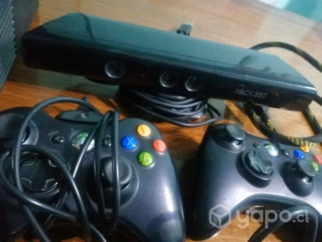Xbox desbloqueada + 2 mandos + kinect - Imagen 2
