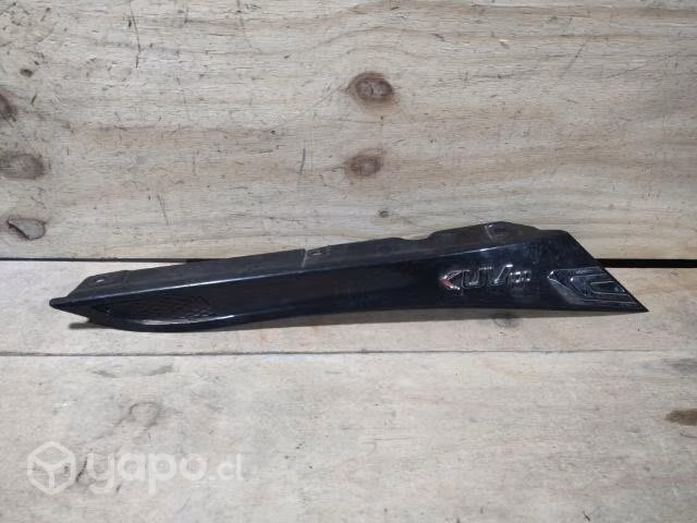 Moldura máhindra kuv100 lh /m01nj2