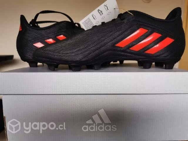 Zapato de fútbol Adidas nuevo - Imagen 2