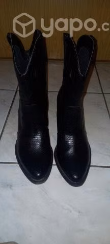 Botas vaqueras, mujer, N°39,5. Negras, ecocuero