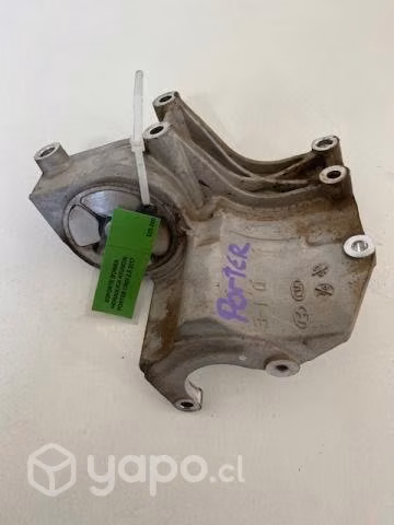 Soporte bomba hidraulica Hyundai Porter CRDI 2.5