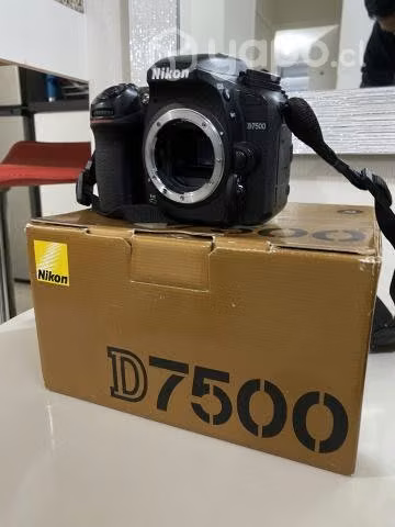 Nikon D7500