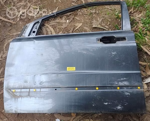 Puerta Delantera Izquierda Poco Detalle SSangyong