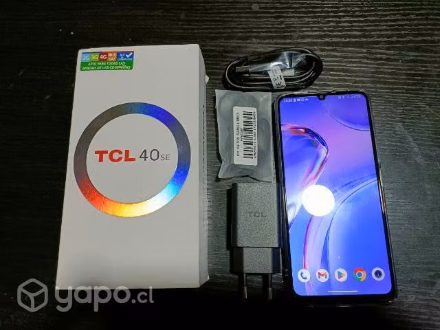 TCL 40se.