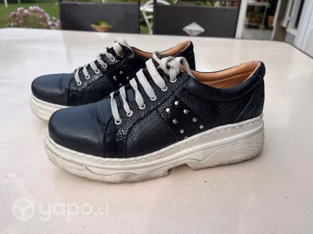 Zapatillas compradas en feria del calzado nacional - Imagen 2