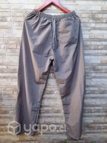 Lote de uniformes clínicos