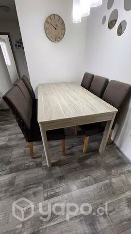 Mesa comedor sin sillas