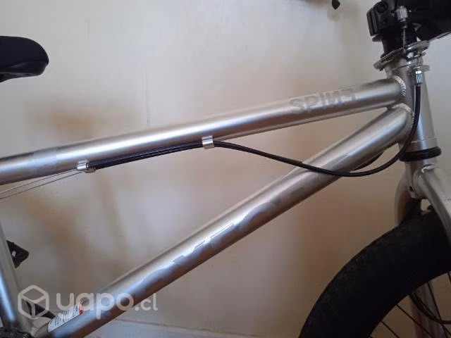 Bicicleta BMX Oxford Spine Aro 20 Plata
