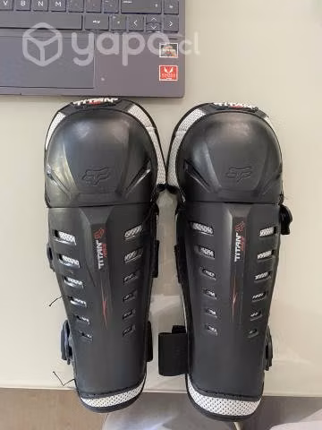 Rodilleras Titan Race