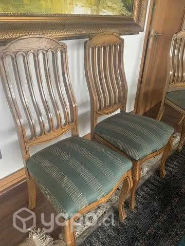 Comedor de vidrio biselado con 8 sillas de madera