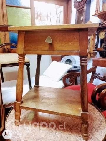 Antiguo Velador de castaño - Imagen 4