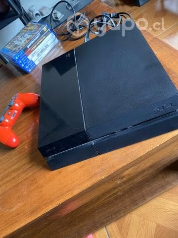 Playstation 4 + Joystick Rojo y 5 juegos