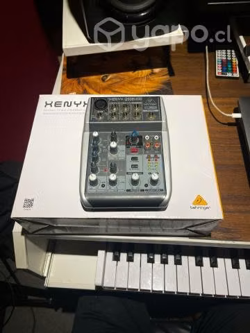 Consola Mixer Behringer Usb Excelente Estado