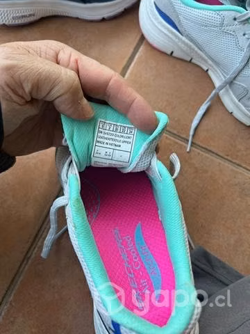Sketchers nuevas talla 35