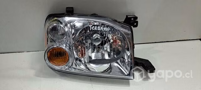 Optico derecho nissan terrano RAK1.4