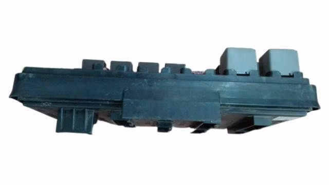 Caja fusible Ssangyong Actyon 2.0 año 2005/2023 - Imagen 2