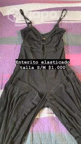 Lote de prendas de mujer a 1.000 cada prenda