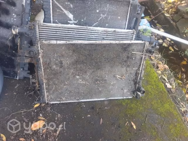 Radiador de agua original Audi q7 2017