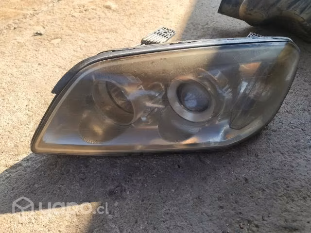 Óptico delantero izquierdo Chevrolet Captiva 2008