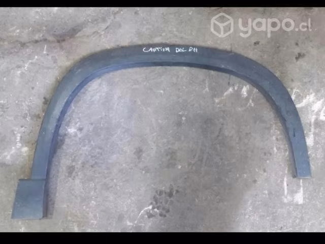 Moldura Delantera Derecha Chevrolet Captiva 2019/2