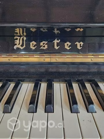 Piano Lester
