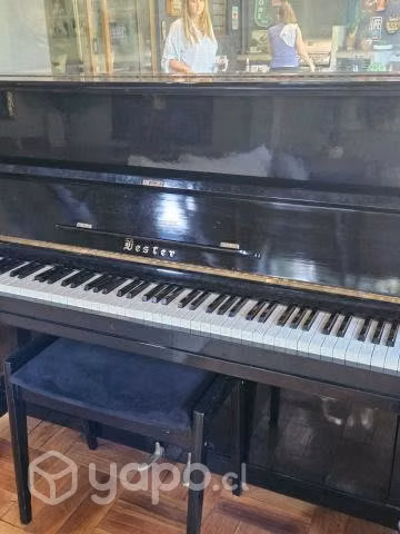 Piano Lester
