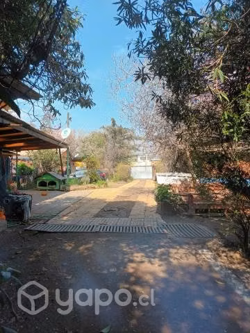 Parcela 5000 m2, 4 casas, talleres, piscina