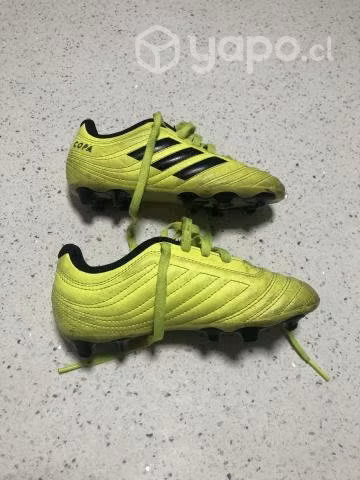 Zapato de fútbol