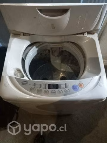 Lavadora en buen estado sin ningún detalle