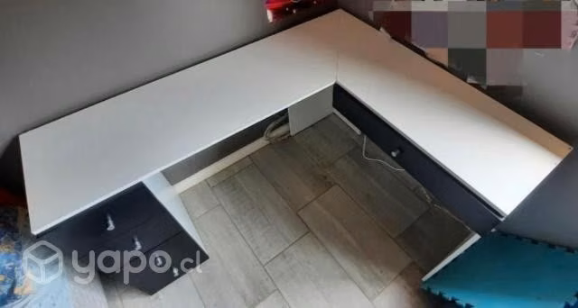 Mueble esquinero tipo escritorio