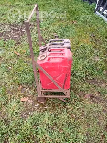 2 bidones metálicos