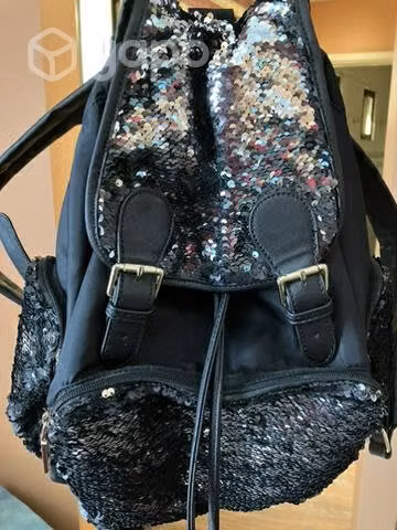 Mochila con lentejuelas