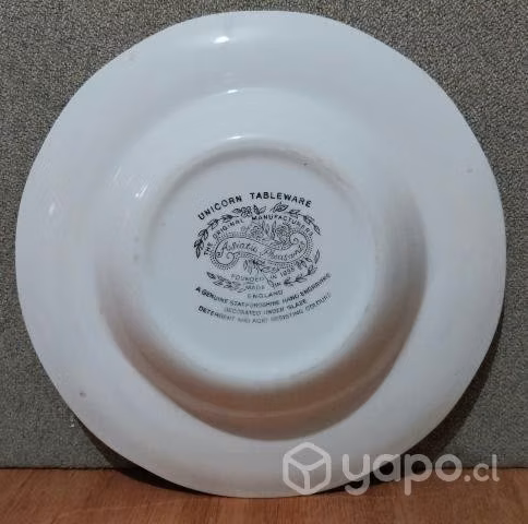Plato porelana sellada unicornio stafforshire