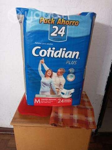 Catre clinico con colchon + antiescaras y pañales - Imagen 6